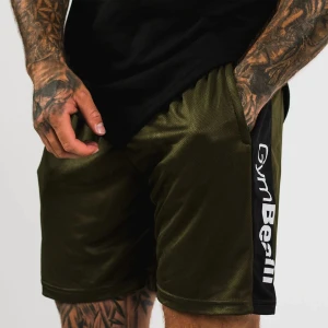 GYMBEAM SPODENKI VERTICAL MILITARY GREEN